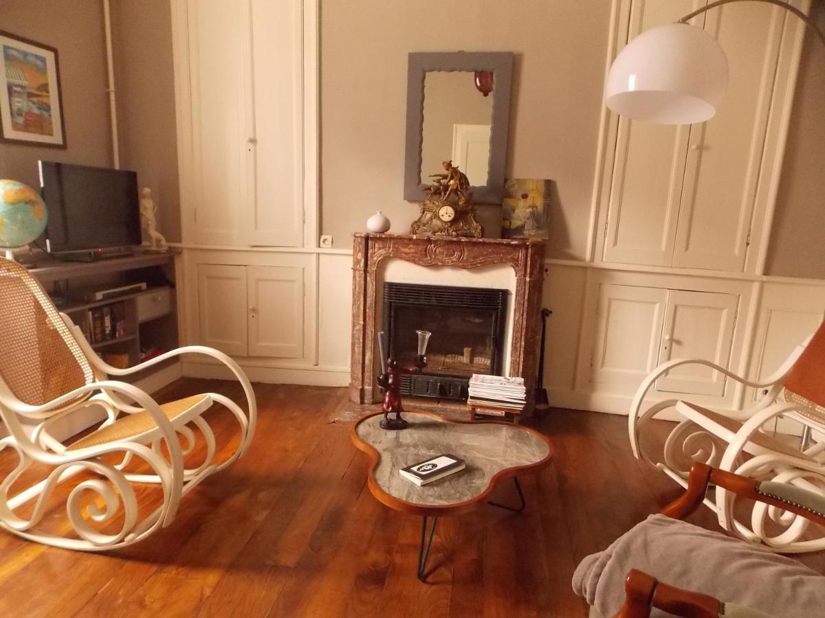 La Vie De Chateau En Toute Amitie Et Simplicite Montaudin Extérieur photo